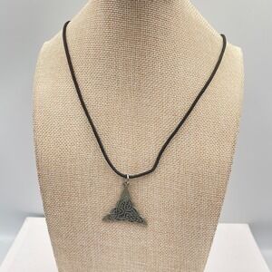 Vintage Celtic Trinity Knot Pendant Necklace Triquetra Wiccan Pagan Black Cord